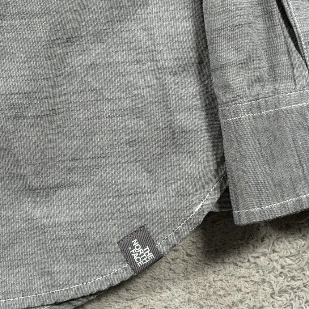 The North Face Shirt Men Small Grey Button Up Outdoor Utility Long Sleeve Pocket
